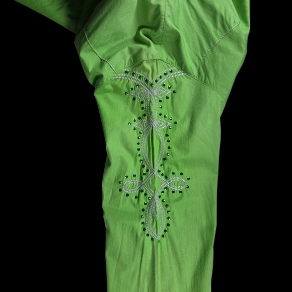 Wrangler Womans Green Shirt With Beautiful Embellishments On Sleeves Size XL - Picture 3 of 7
